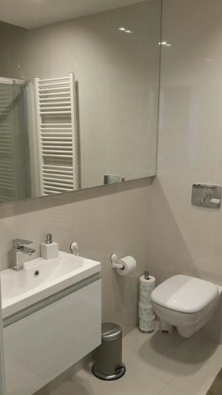 Modern Apartment Kosinskiego ポズナン エクステリア 写真